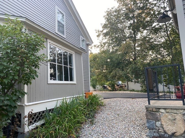 Building Photo - 85 Park St