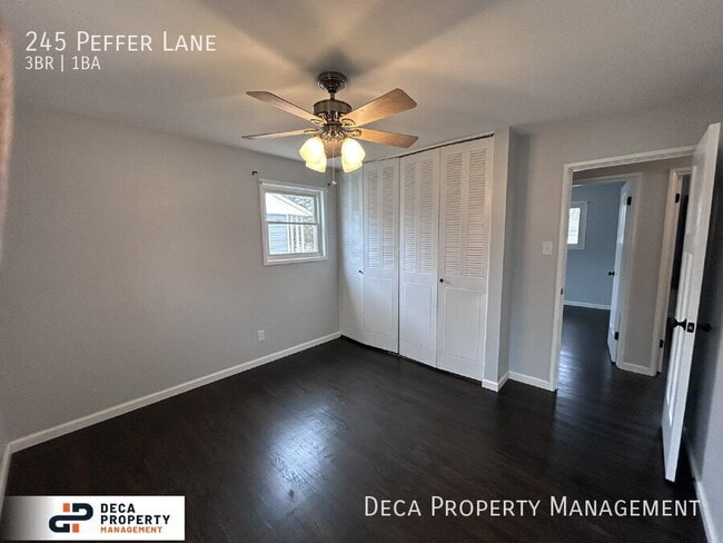 Building Photo - 245 Peffer Ln