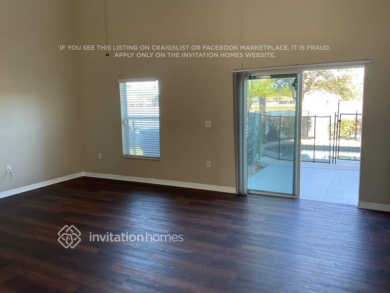 Building Photo - 3174 Burdock Ave