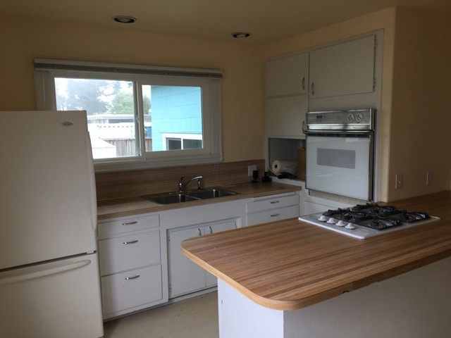 Building Photo - 727 Marine Dr