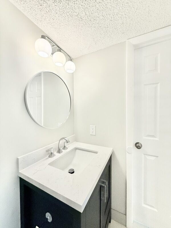 Building Photo - 1221 Jewel Ave