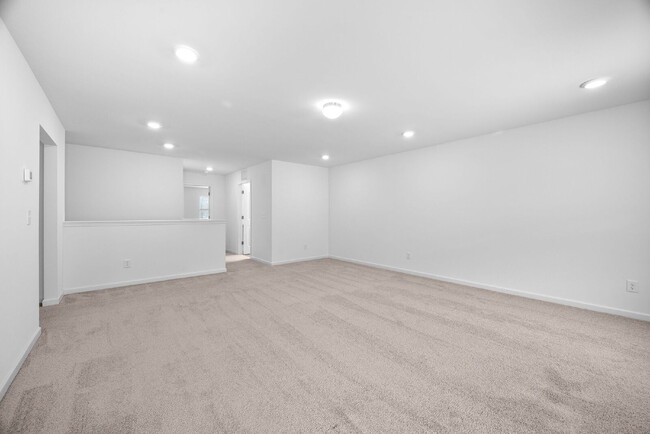 Building Photo - Spacious 4-Bedroom Rental in Desirable Arl...