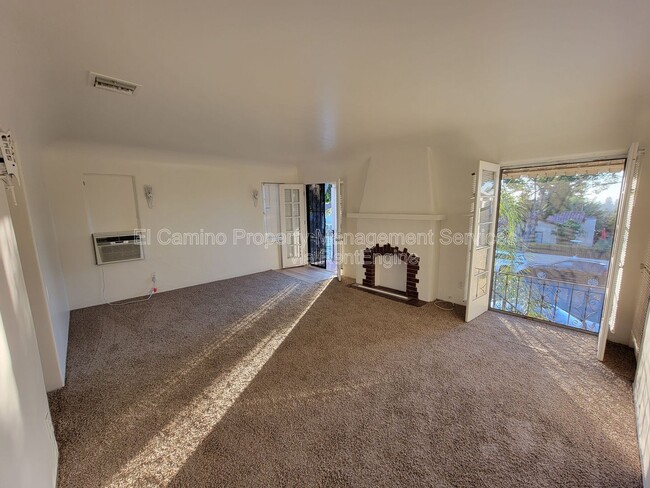 Building Photo - 5756 Pickering Ave