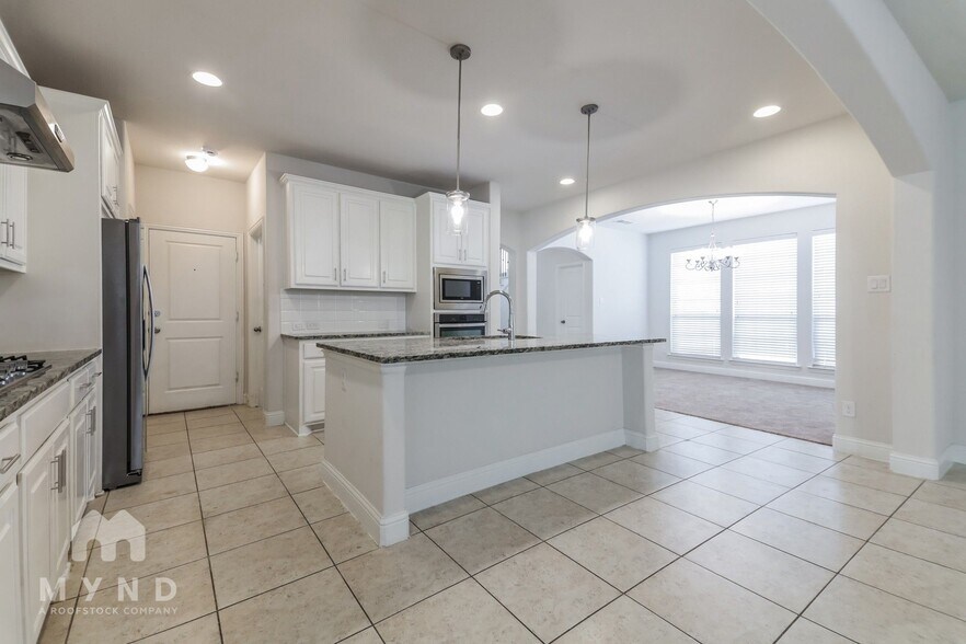 Building Photo - 3301 Damsel Sauvage Ln