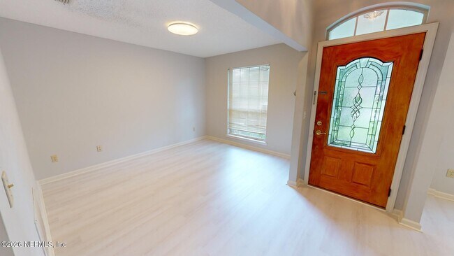 Building Photo - 12644 Thicket Ridge Dr