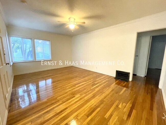 Building Photo - 2642 E Adams St