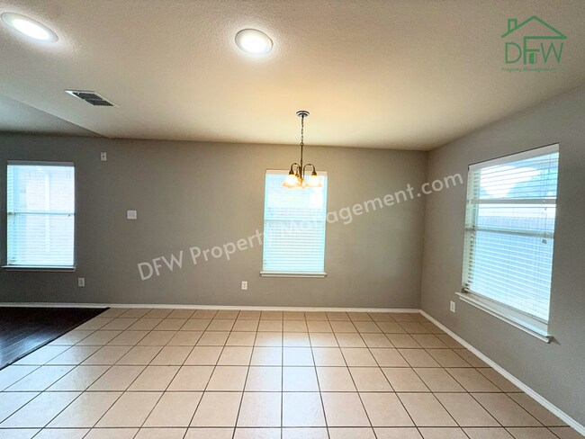 Building Photo - Charming 3 Bed / 2 Bath Home for Lease in Heritage Glen — Fort Worth