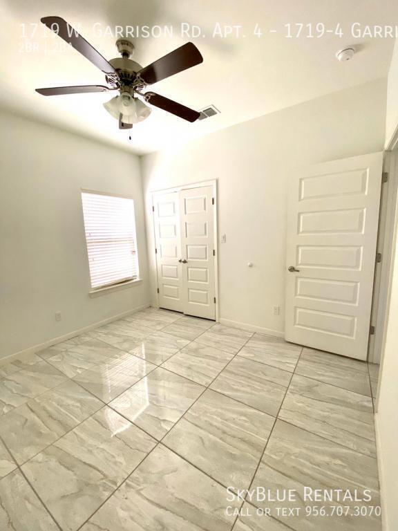 Building Photo - 1719 W Garrison Dr