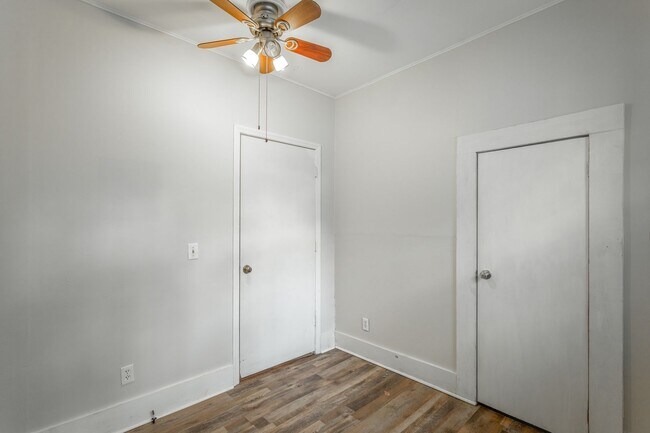 Building Photo - 1420 Hixson Pike