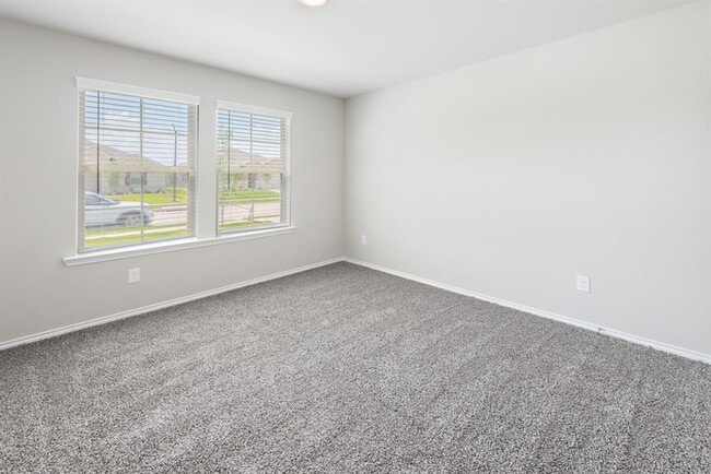 Building Photo - 2517 River Wy Dr
