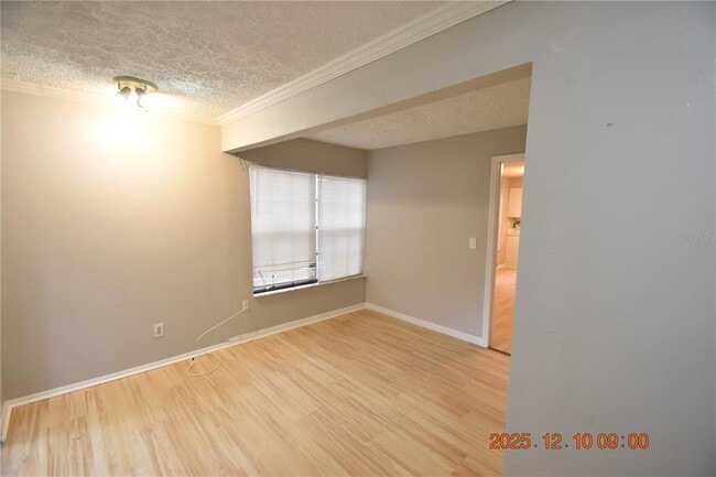 Building Photo - 5824 Grey St