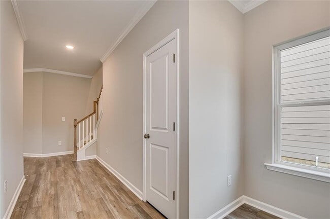 Building Photo - 113 Essence Dr