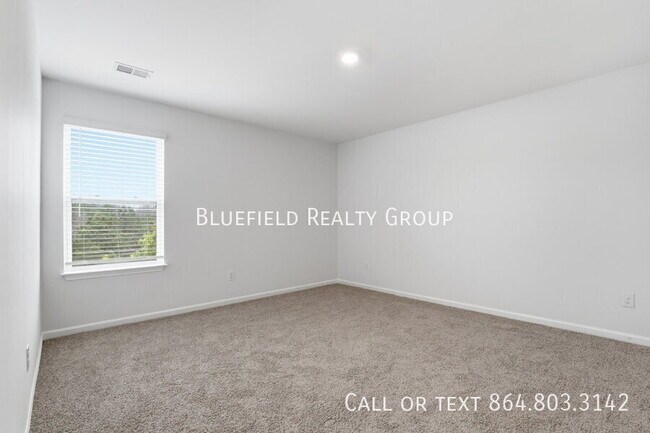 Building Photo - 227 Millen Dr