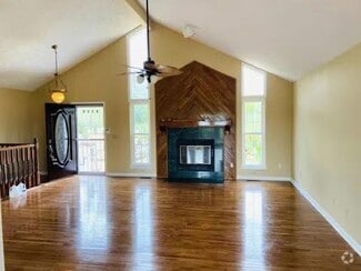 Building Photo - 7918 Holly Hills Dr