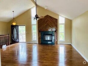 Building Photo - 7918 Holly Hills Dr