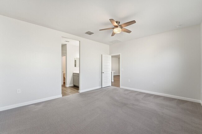 Building Photo - Modern 4-Bedroom Ranch-Style Corner Lot Home - *RENT SPECIAL*