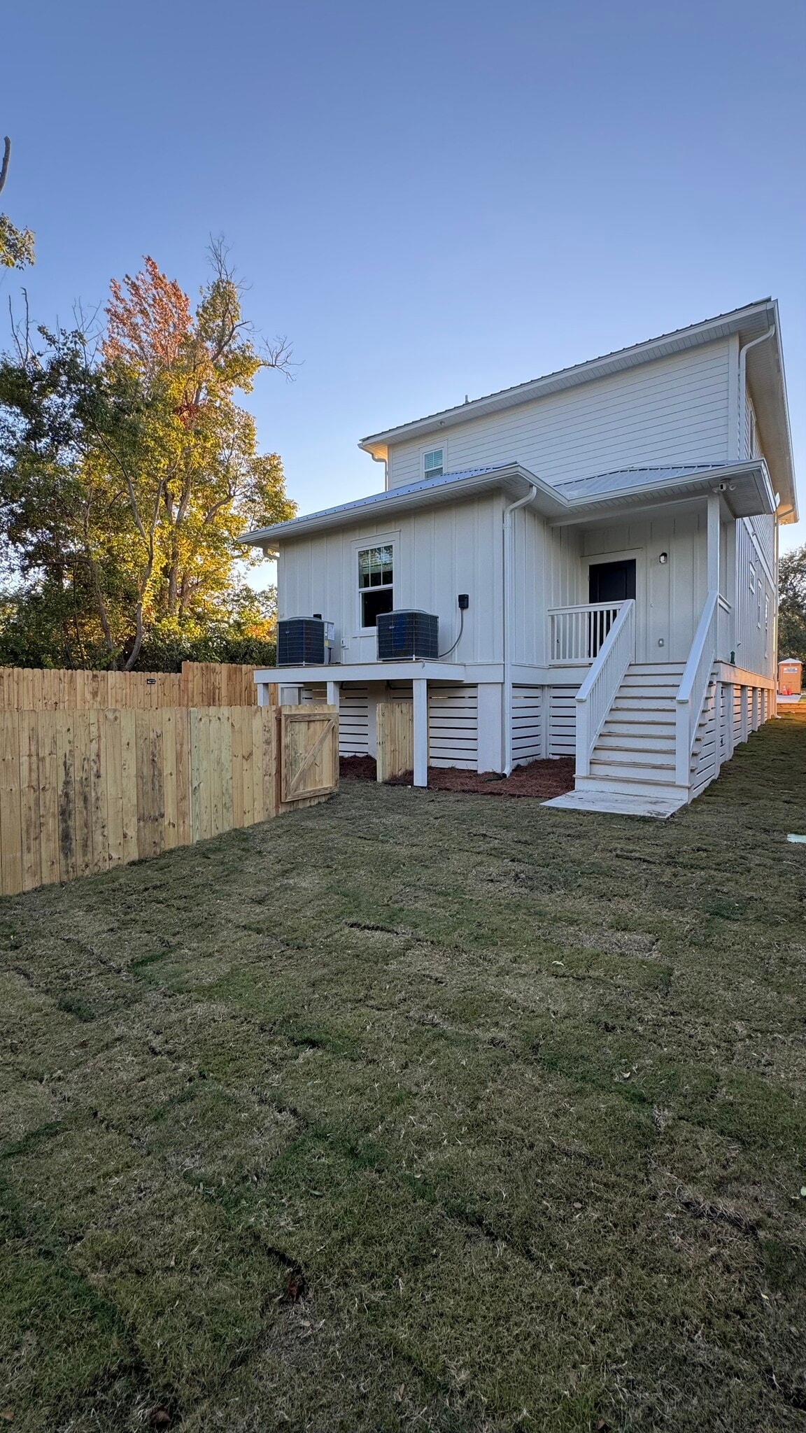 Building Photo - 1322 Fairland Ave