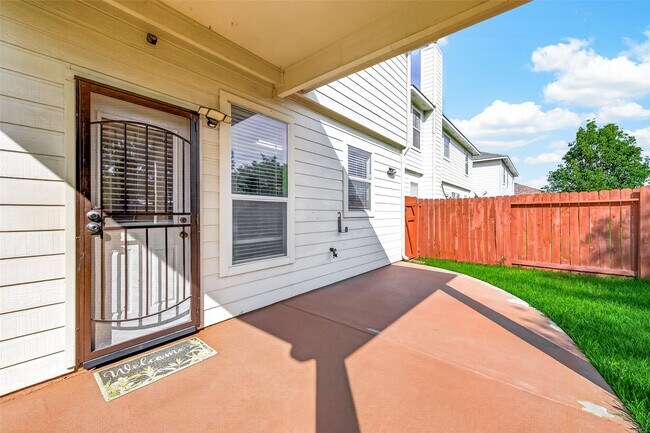 Building Photo - 25135 Florina Ranch Dr