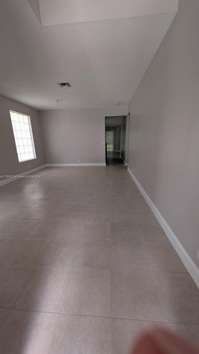 Building Photo - 325 Mulberry Grove Rd