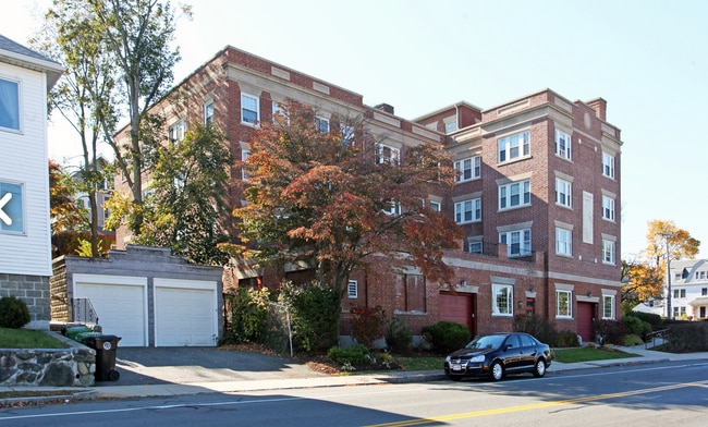 Building Photo - 550 Belmont St