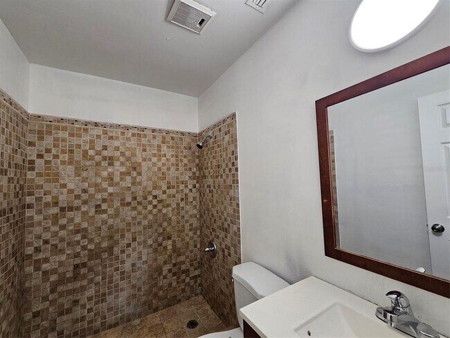 Building Photo - 2408 Barley Club Ct