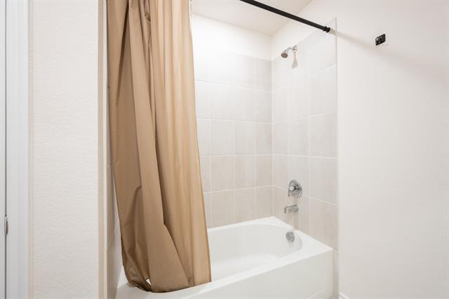 Building Photo - 1171 Norias Dr