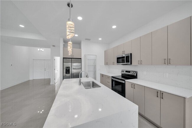 Building Photo - 3302 35th St W