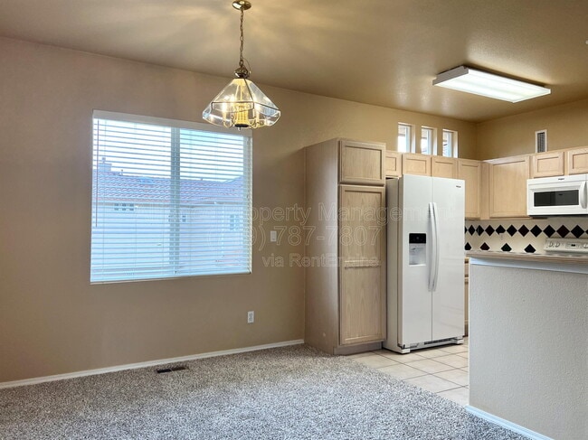 Building Photo - 3380 Apogee View