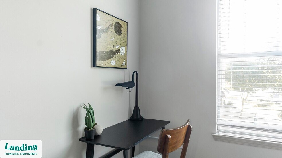 Building Photo - 900 E Six Forks Rd