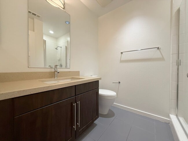 Building Photo - Modern Live/Work Loft In Sought After Depo...