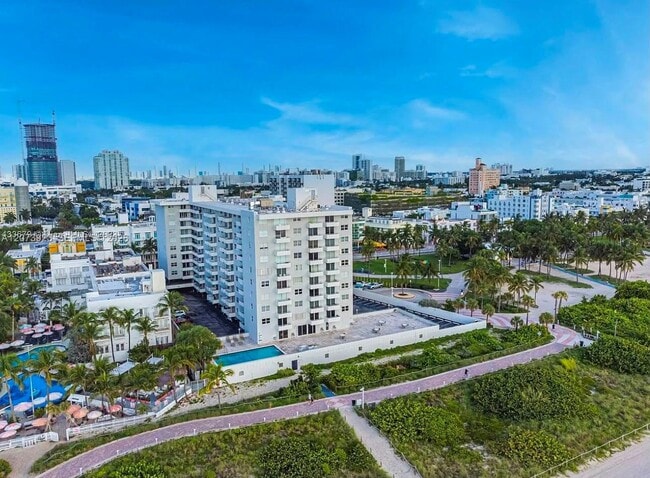 Building Photo - 465 Ocean Dr