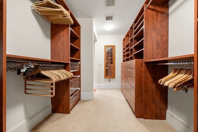 Building Photo - 54 Union Pk