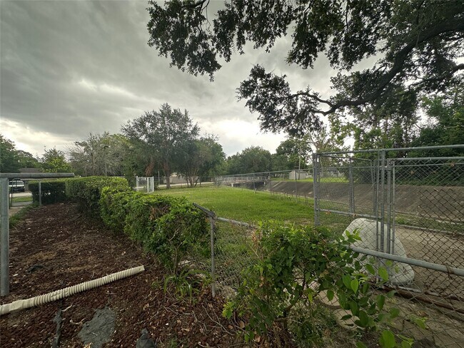 Building Photo - 4101 Philco Dr