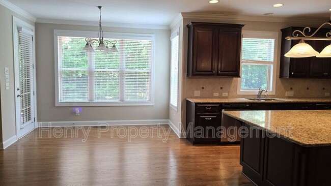 Building Photo - 121 Harvestwood Dr