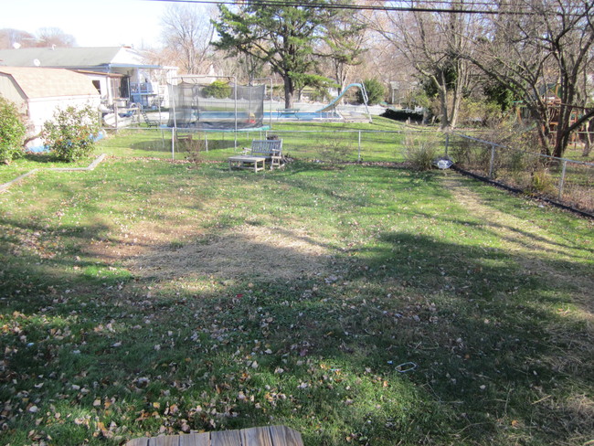 Building Photo - 8655 Hoerner Ave