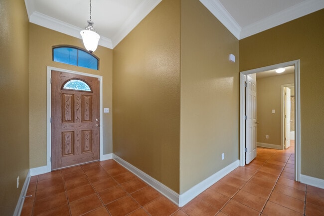 Building Photo - 1214 Sugar Land Dr