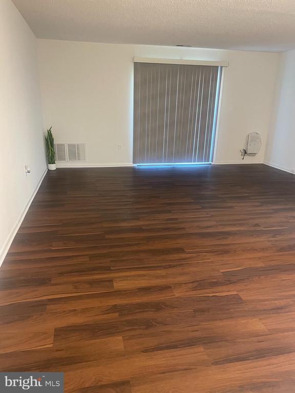 Building Photo - 1019 Ravens Crest Dr