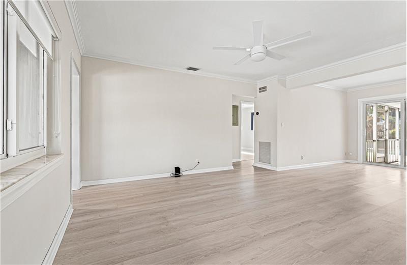 Building Photo - 2507 Okeechobee Ln