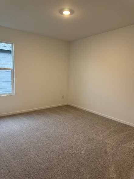 Building Photo - 414 Bower Dr