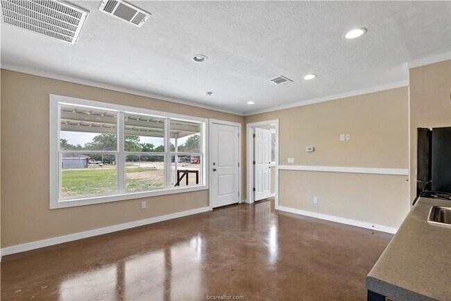 Building Photo - 10291 Ferrill Creek Rd