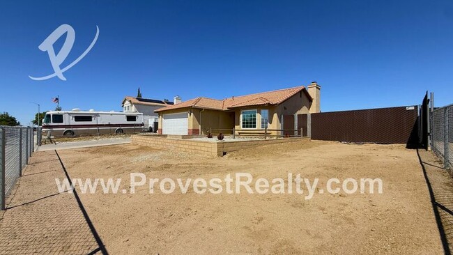 Building Photo - 6743 Banyan Ave