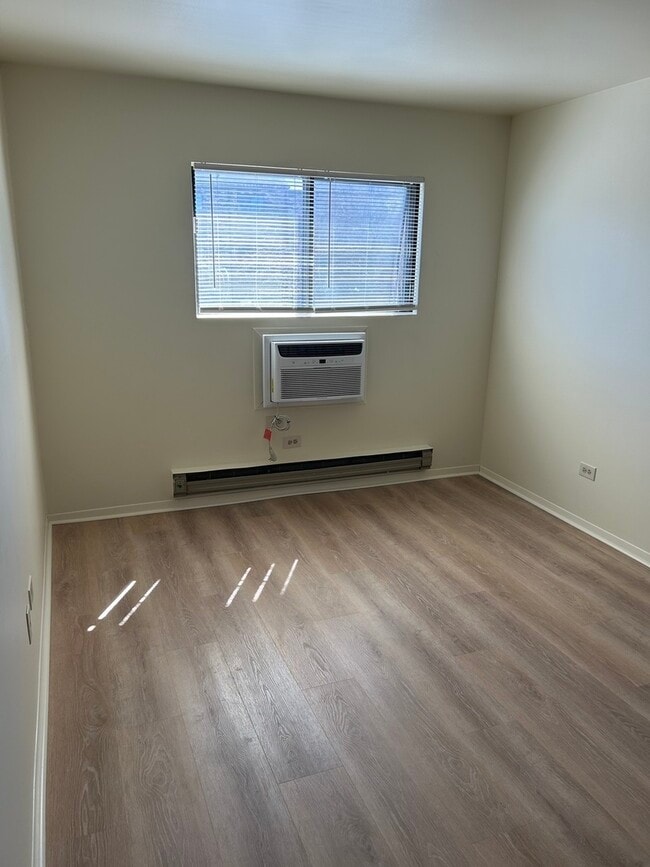 Building Photo - 1520 Crimson Ln