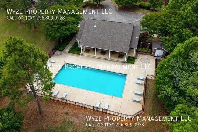 Building Photo - 410 Creekwater Cir