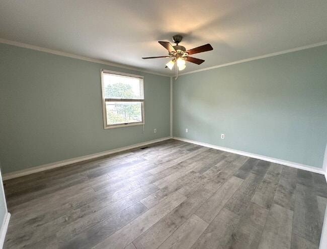 Building Photo - 3 Bedroom Duplex in Westminster