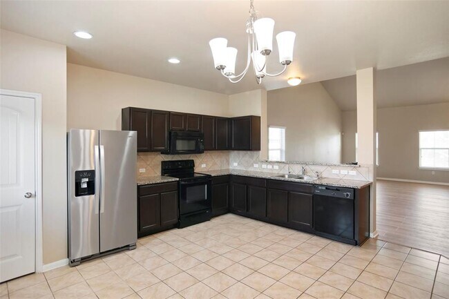 Building Photo - 126 Denton Dr