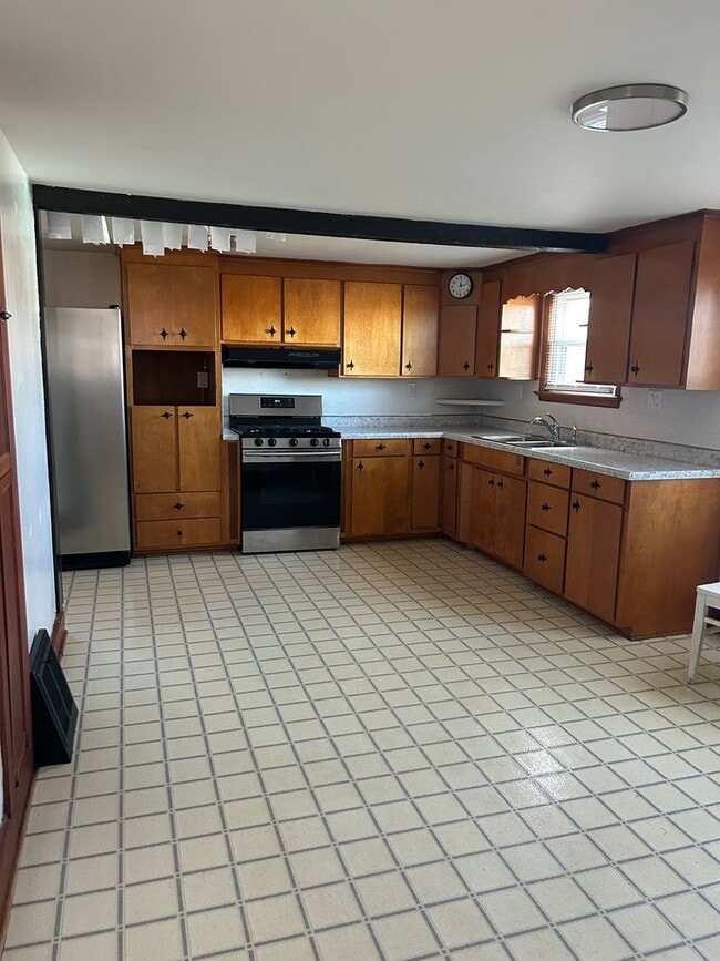 Building Photo - Single Family House for rent in Eastern Schools