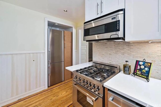 Building Photo - 2096 Pine St