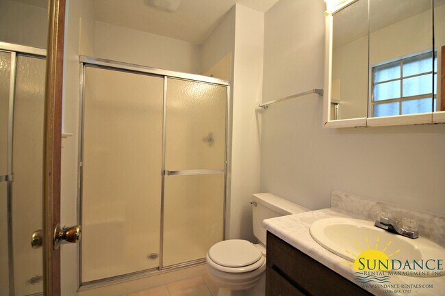Building Photo - Nice 3 Bedroom Home in Fort Walton Beach