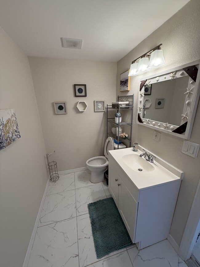 Building Photo - 429 Morgan Cir S