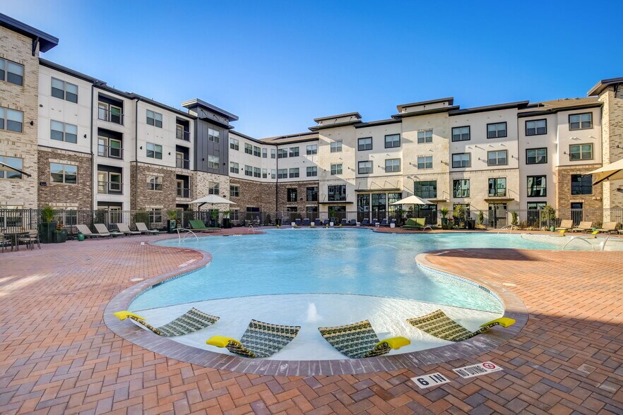 Forayna Vintage Park 14818 Vintage Preserve Parkway Houston TX 77070